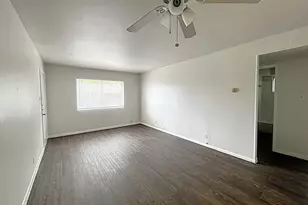 1037 E 44th St, Austin, TX 78751 - Photo 5