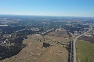 915 State Hwy 95 Hwy N, Elgin, TX 78621 - Photo 19