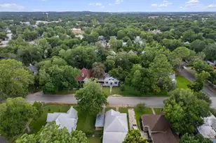503 Short St, Smithville, TX 78957 - Photo 33