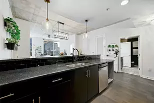 360 Nueces St, Austin, TX 78701 - Photo 11