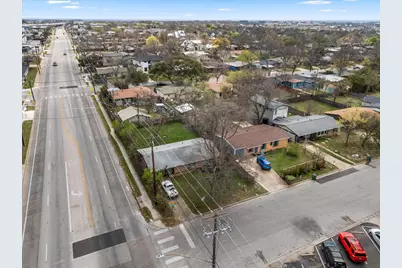 7813 Northwest Drive, Austin, TX 78757 - Photo 7