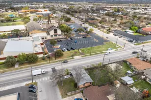 7813 Northwest Dr, Austin, TX 78757 - Photo 9