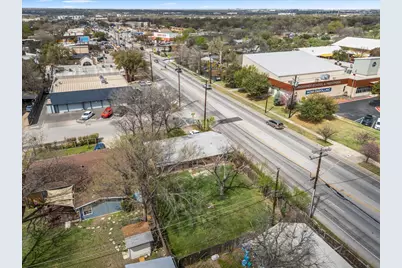 7813 Northwest Drive, Austin, TX 78757 - Photo 11