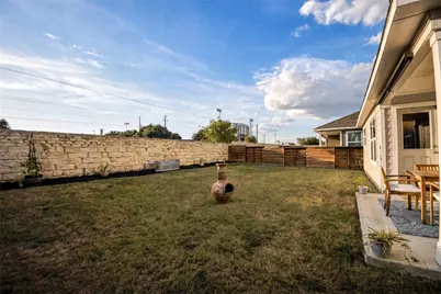 211 Mendoza, Kyle, TX 78640 - Photo 9