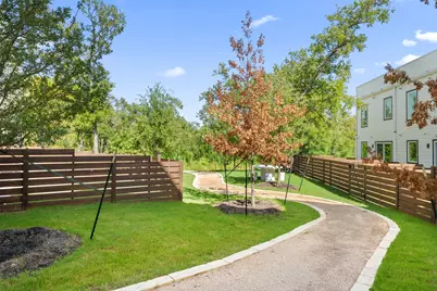 5201 E Martin Luther King Jr Boulevard #7103, Austin, TX 78721 - Photo 3
