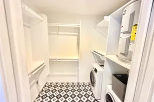 201 Academy Dr, Austin, TX 78704 - Photo 9