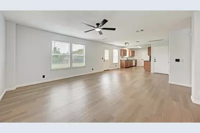 125 Holland Street, Hutto, TX 78634 - Photo 11