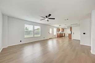 125 Holland St, Hutto, TX 78634 - Photo 11