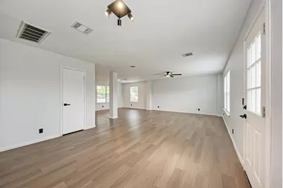 125 Holland Street, Hutto, TX 78634 - Photo 15