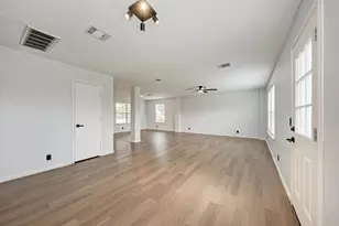 125 Holland St, Hutto, TX 78634 - Photo 15