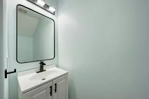 125 Holland St, Hutto, TX 78634 - Photo 23