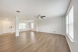 125 Holland St, Hutto, TX 78634 - Photo 13