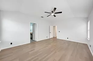 125 Holland St, Hutto, TX 78634 - Photo 27