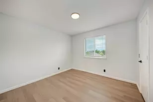 125 Holland St, Hutto, TX 78634 - Photo 35