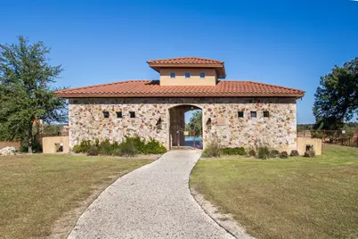 204 Via Daniela, Florence, TX 76527 - Photo 5