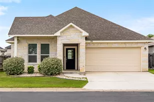 203 Winston Dr, Fredericksburg, TX 78624 - Photo 1