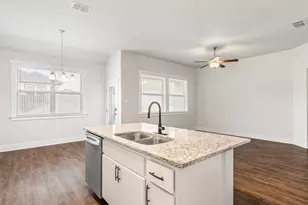 203 Winston Dr, Fredericksburg, TX 78624 - Photo 13