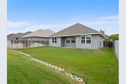 203 Winston Drive, Fredericksburg, TX 78624 - Photo 27