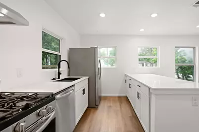 3501 Grayson Lane, Austin, TX 78722 - Photo 9