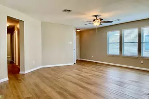 325 Brown St, Hutto, TX 78634 - Photo 5