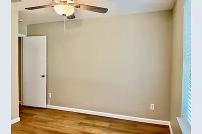 325 Brown Street, Hutto, TX 78634 - Photo 21