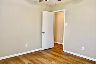 325 Brown St, Hutto, TX 78634 - Photo 17