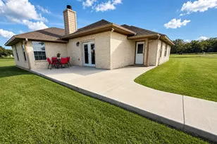972 Co Rd 335, Rockdale, TX 76567 - Photo 5