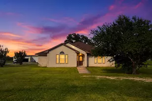 972 Co Rd 335, Rockdale, TX 76567 - Photo 1