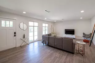 122 Havana St, Austin, TX 78704 - Photo 3