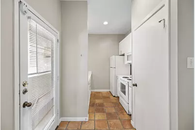 712 Graham Place #203, Austin, TX 78705 - Photo 29