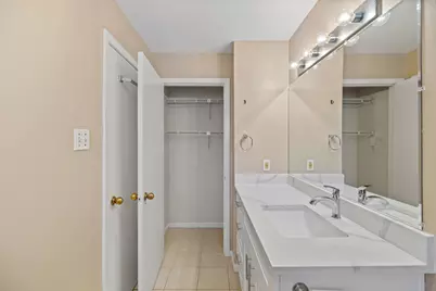 712 Graham Place #203, Austin, TX 78705 - Photo 25