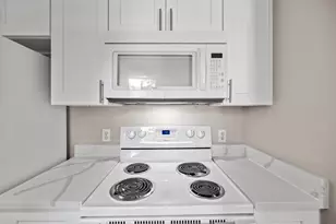 712 Graham Pl, Austin, TX 78705 - Photo 9