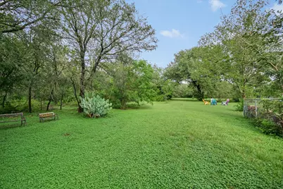 7505 Islander Drive, Austin, TX 78749 - Photo 5