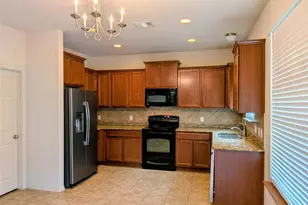 212 Foster Ln, Jarrell, TX 76537 - Photo 5