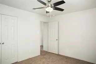 212 Foster Ln, Jarrell, TX 76537 - Photo 15