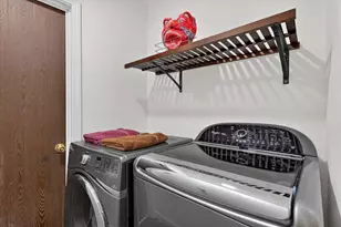 1213 Dunstan Dr, Austin, TX 78745 - Photo 23
