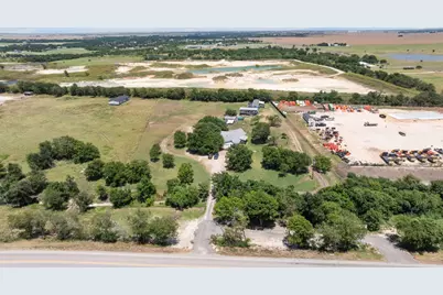 1421 Fm 1660, Hutto, TX 78634 - Photo 21