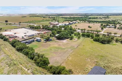 1421 Fm 1660, Hutto, TX 78634 - Photo 23