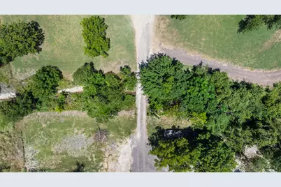 1421 Fm 1660, Hutto, TX 78634 - Photo 11