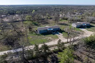 194 Williams Ln, Cedar Creek, TX 78612 - Photo 3