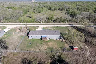 194 Williams Ln, Cedar Creek, TX 78612 - Photo 5