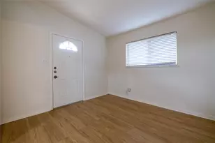 4304 Scottsdale Rd, Austin, TX 78721 - Photo 3