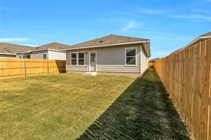 160 The Bad Wy, Jarrell, TX 76537 - Photo 33