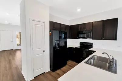 160 The Bad Way, Jarrell, TX 76537 - Photo 7