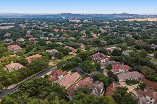 223 The Hills Dr, Austin, TX 78738 - Photo 31