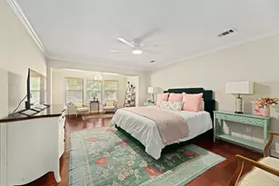 402 E 32nd St, Austin, TX 78705 - Photo 17