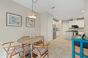 402 E 32nd St, Austin, TX 78705 - Photo 15