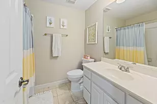 402 E 32nd St, Austin, TX 78705 - Photo 29