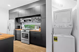 1706 Perez St, Austin, TX 78721 - Photo 23
