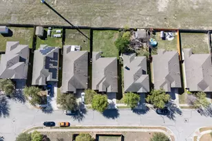 2292 Intrepid Dr, Buda, TX 78610 - Photo 35